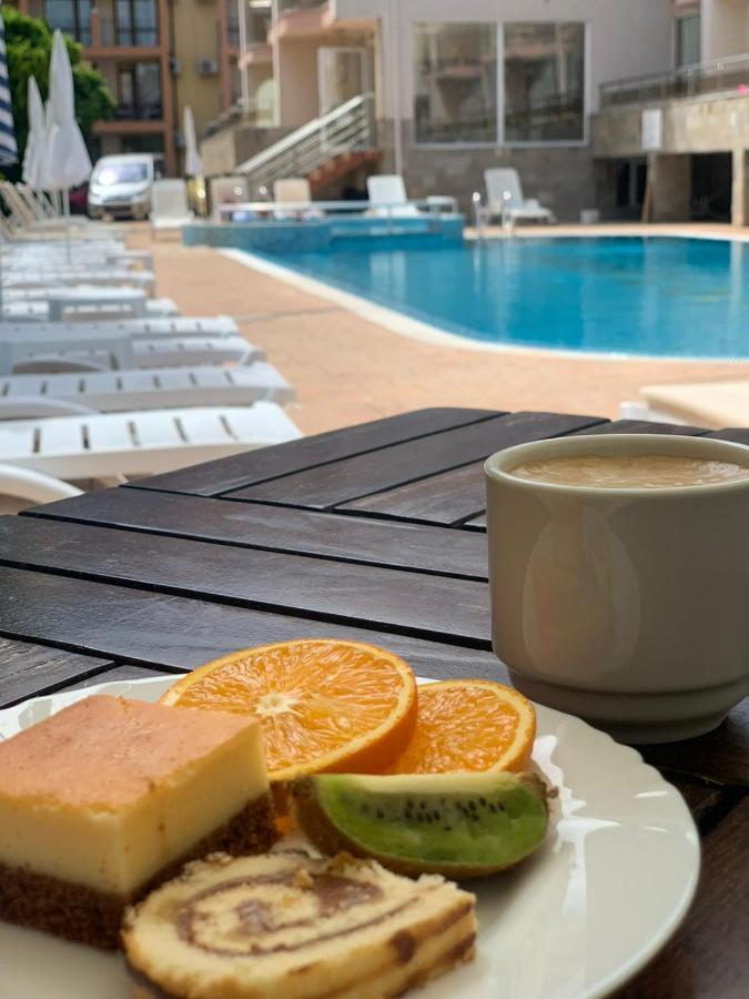 Tropics Hotel Święty Włas Zewnętrze zdjęcie
