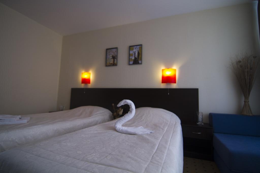 Tropics Hotel Święty Włas Zewnętrze zdjęcie