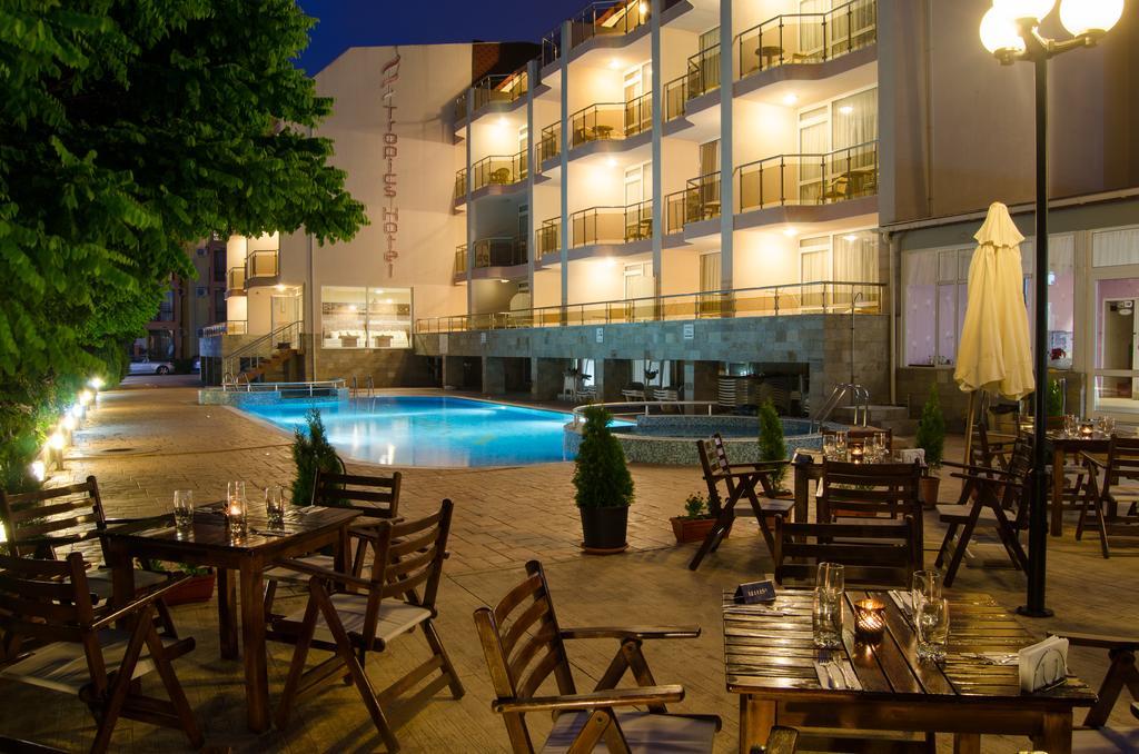 Tropics Hotel Święty Włas Zewnętrze zdjęcie