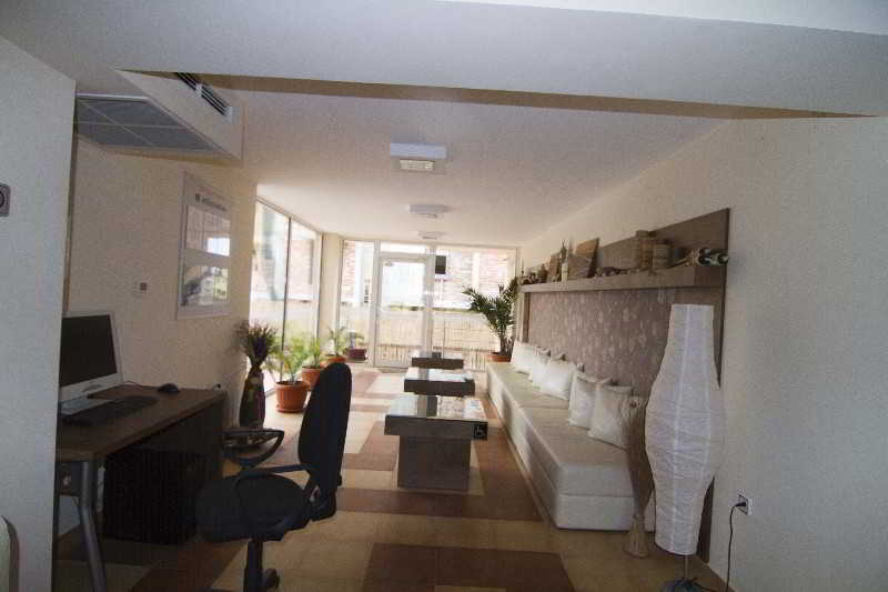 Tropics Hotel Święty Włas Zewnętrze zdjęcie