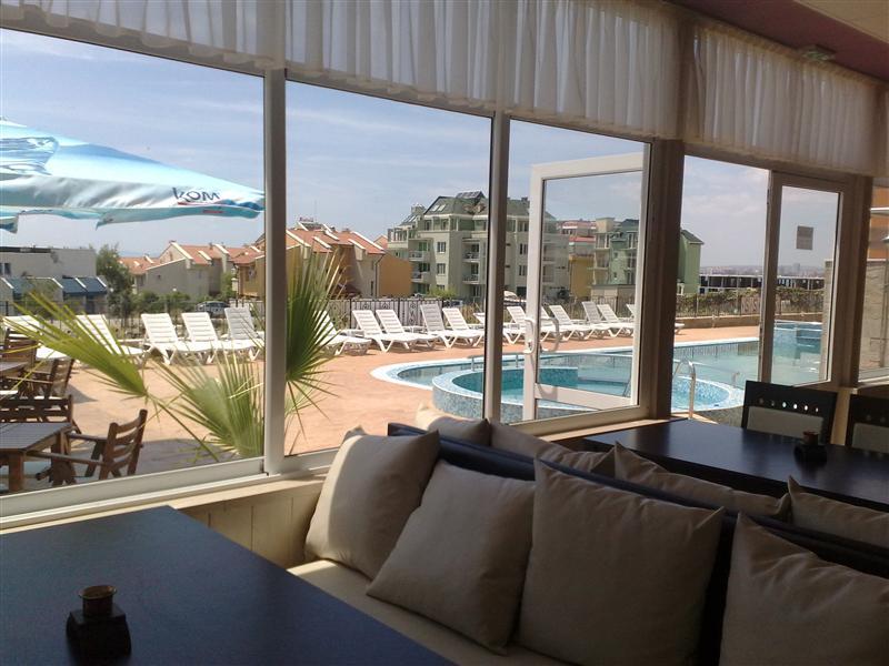 Tropics Hotel Święty Włas Zewnętrze zdjęcie