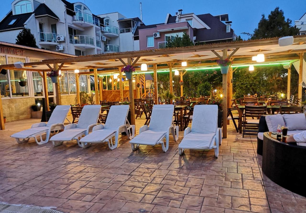 Tropics Hotel Święty Włas Zewnętrze zdjęcie